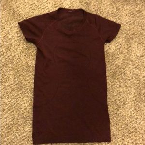 Lululemon Athletica Short Sleeve top